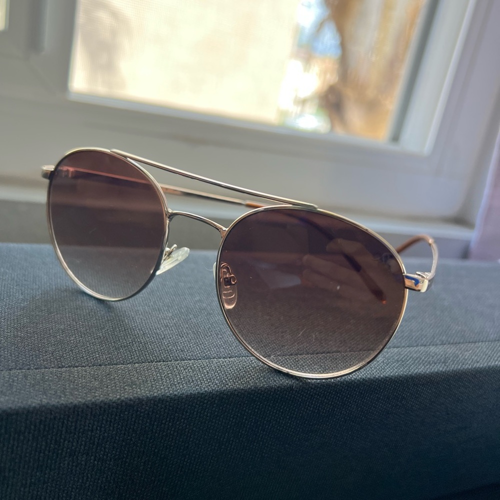 Round Gold Sunglasses